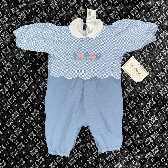 80s Baby Beluga Onsie - Picture 1 of 4